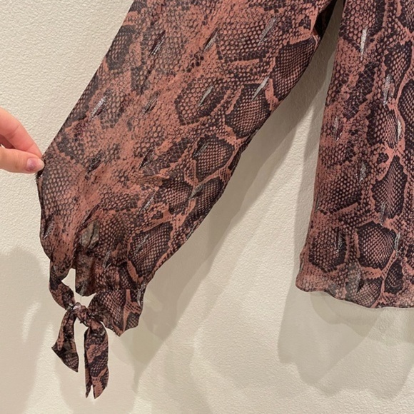 REBECCA TAYLOR Silk Maroon Ruffled Long Sleeve Blouse Size 10 - Picture 5 of 6